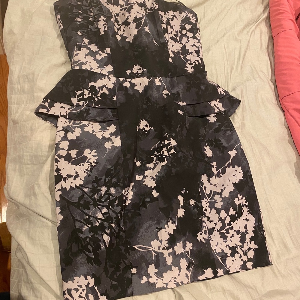 H&m - floral peplum dress - 8 - euc